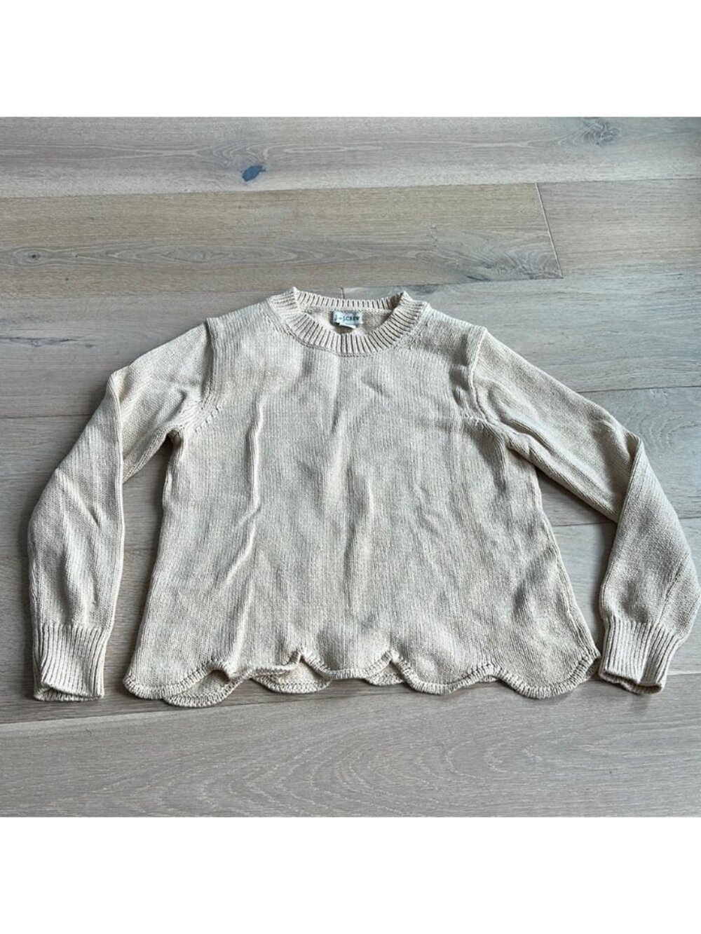 J by j crew Women' Cream knit Sweater scallop trim 100% cotton sz small